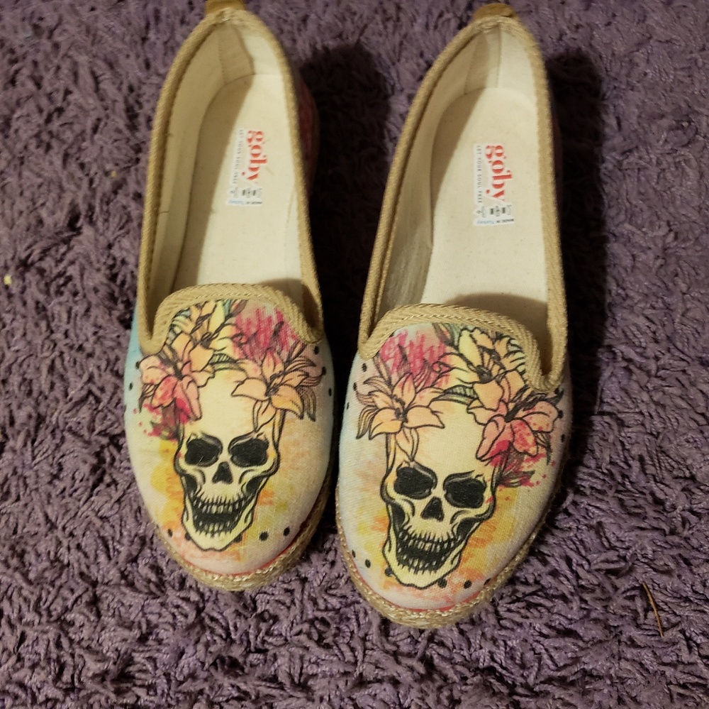 Skull shoes